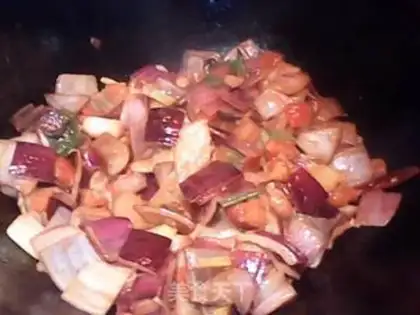 Make Onion tomato fried meat step 7