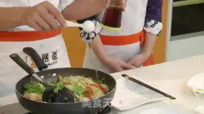Make A sprouts fan step 5
