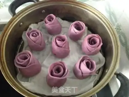Make Purple roses step 3