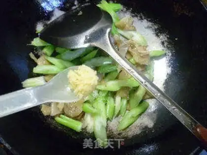 Make Squeeze and fry the celery step 6