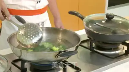 Make Ginger onions burning sea cucumbers step 3