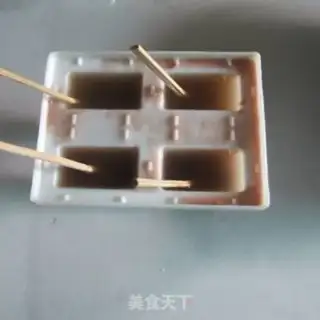 Make Red Bean Popsicle step 5