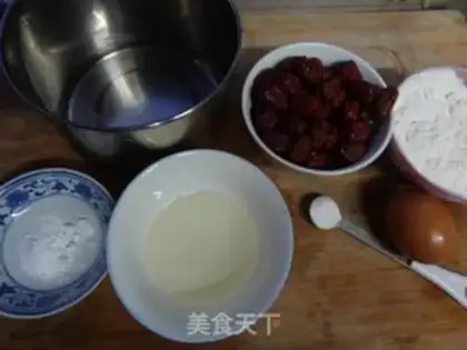 Make Red-tree cake step 0