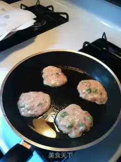 Make Onion egg meatloaf step 4