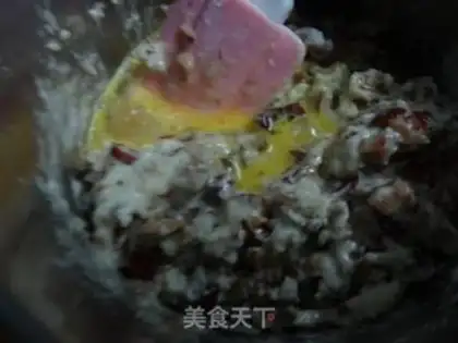 Make Red-tree cake step 5
