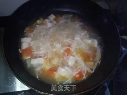 Make Golden Tomato Tofu soup step 5