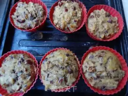 Make Red-tree cake step 8