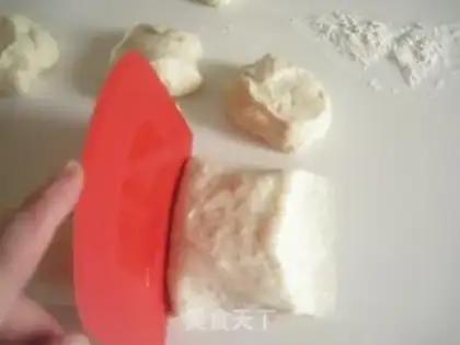 Make White sauce cheese bread step 12