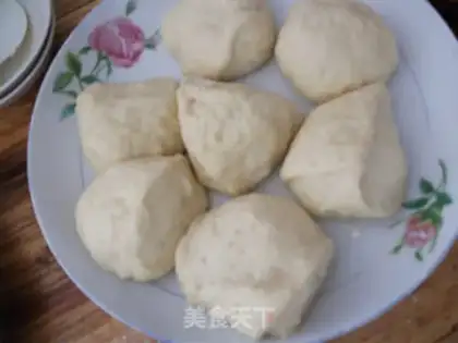 Make Coconut-shaped bread step 5