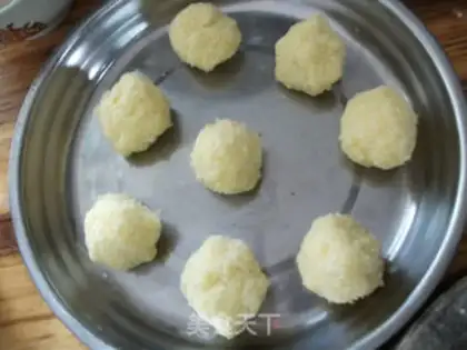 Make Coconut-shaped bread step 8