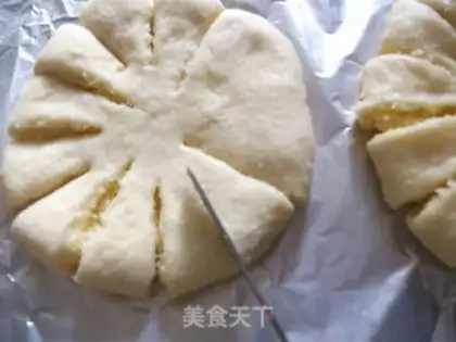 Make Coconut-shaped bread step 9