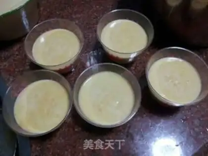 Make Coconut mango mousse step 5