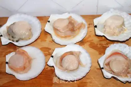 Make Garlic fan sap step 1