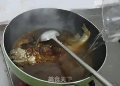 Make Squirt the yellowfish step 5