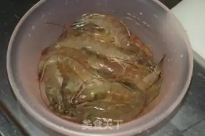 Make Shrimp tomato rice powder step 0