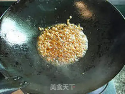 Make Garlic pasta and mashed cheese step 5
