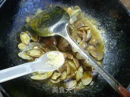 Make Curry clams step 10