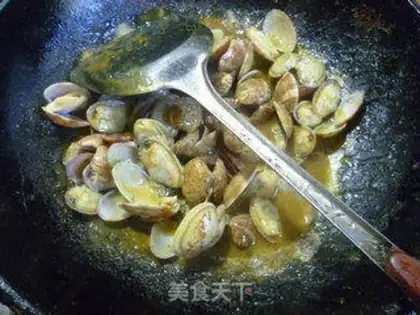 Make Curry clams step 11