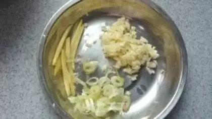 Make Potato pepper chips step 3