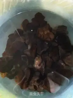 Make The little wood is cold with watermelon skin step 8