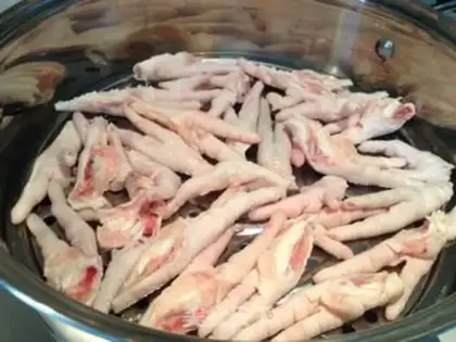 Make Chicken claws step 1