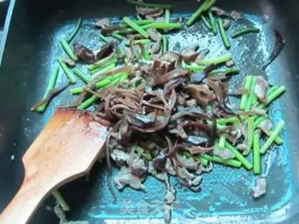 Make Rusty moth step 4