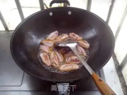 Make Spicy Coke chicken wings step 7