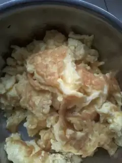 Make Fried eggs with moss step 0