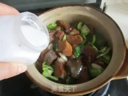 Make Spicy noodle step 1
