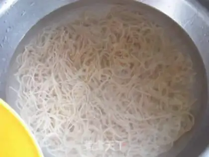 Make Spicy noodle step 5