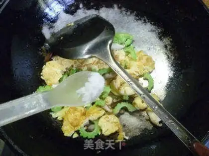 Make Scrambled mushrooms and fried eggs step 10