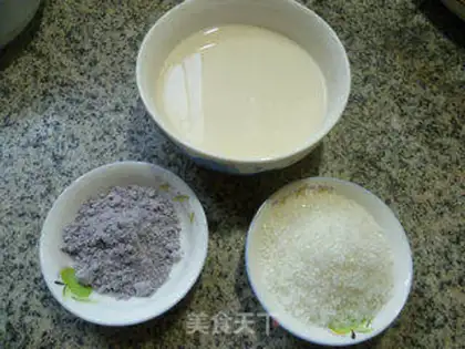 Make Soy milk, black rice step 1