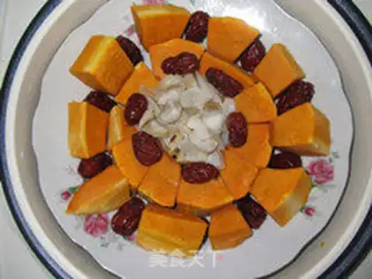 Make Red-tree limo pumpkin step 4