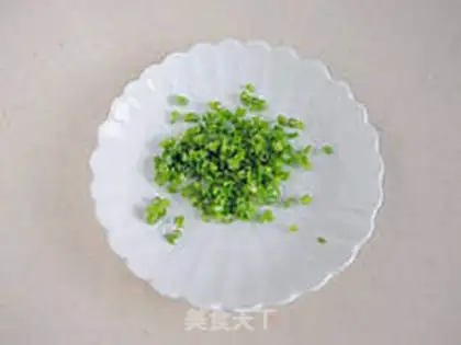 Make Onion egg fried rice step 3