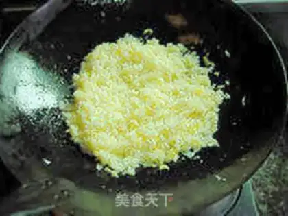 Make Onion egg fried rice step 6