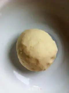 Make Hand grab cake step 3