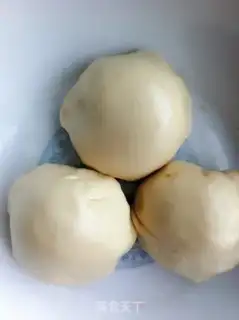 Make Hand grab cake step 7