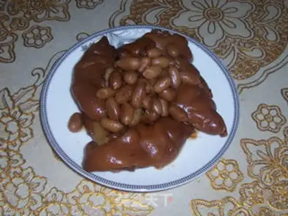 Make Peanut pig hoof step 8