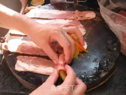 Make Bacon Vegetable Roll step 2