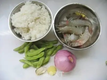 Make Cheese and shrimp rice step 0