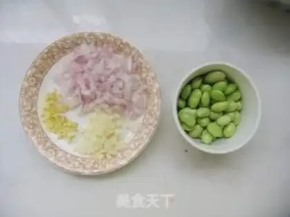 Make Cheese and shrimp rice step 1