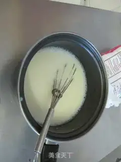 Make Cracker leather and fresh milk step 1