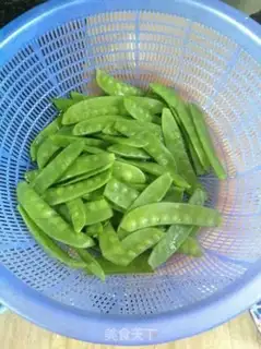 Make Sausage fried Dutch beans step 0