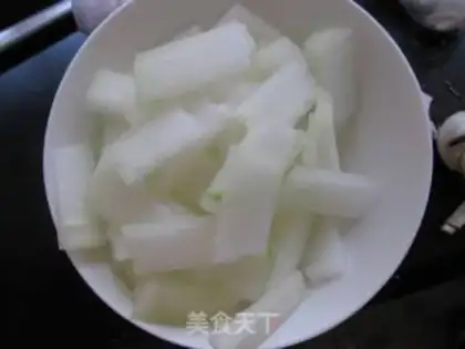 Make Five flowers for a melon step 0