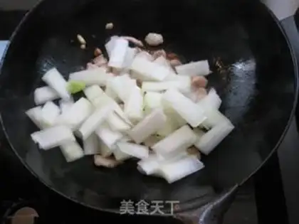 Make Five flowers for a melon step 4