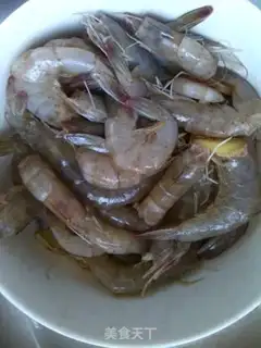 Make Spicy prawn plus cucumber step 1