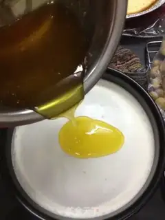 Make Orange mousse cake step 6