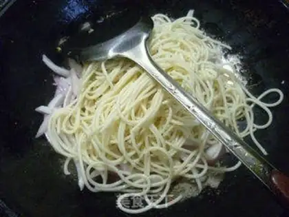 Make Onion egg noodles step 10