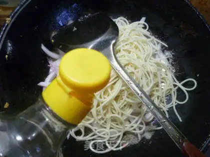 Make Onion egg noodles step 11