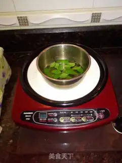 Make Fresh mint tea step 2